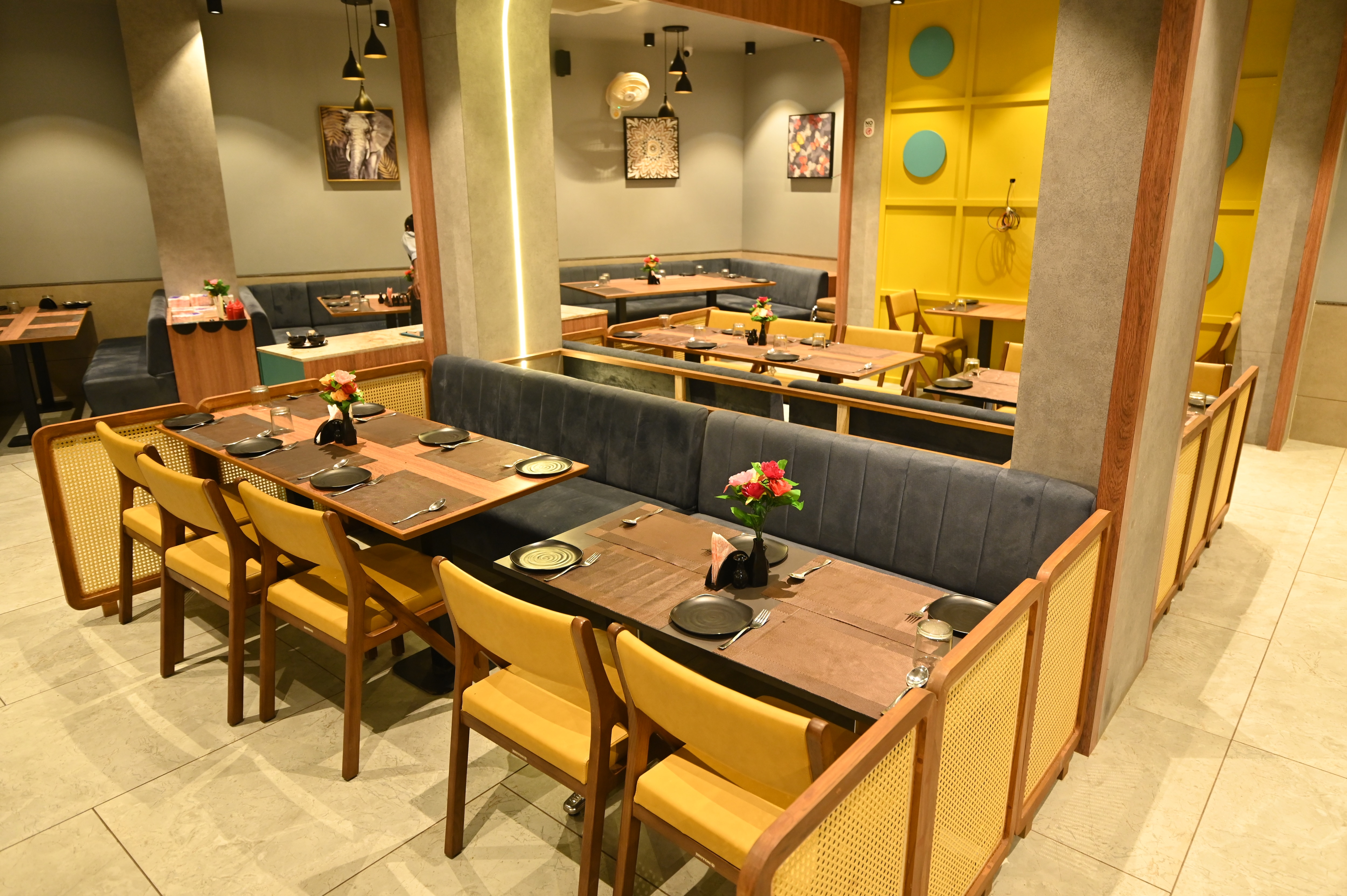Minaxi Restaurant