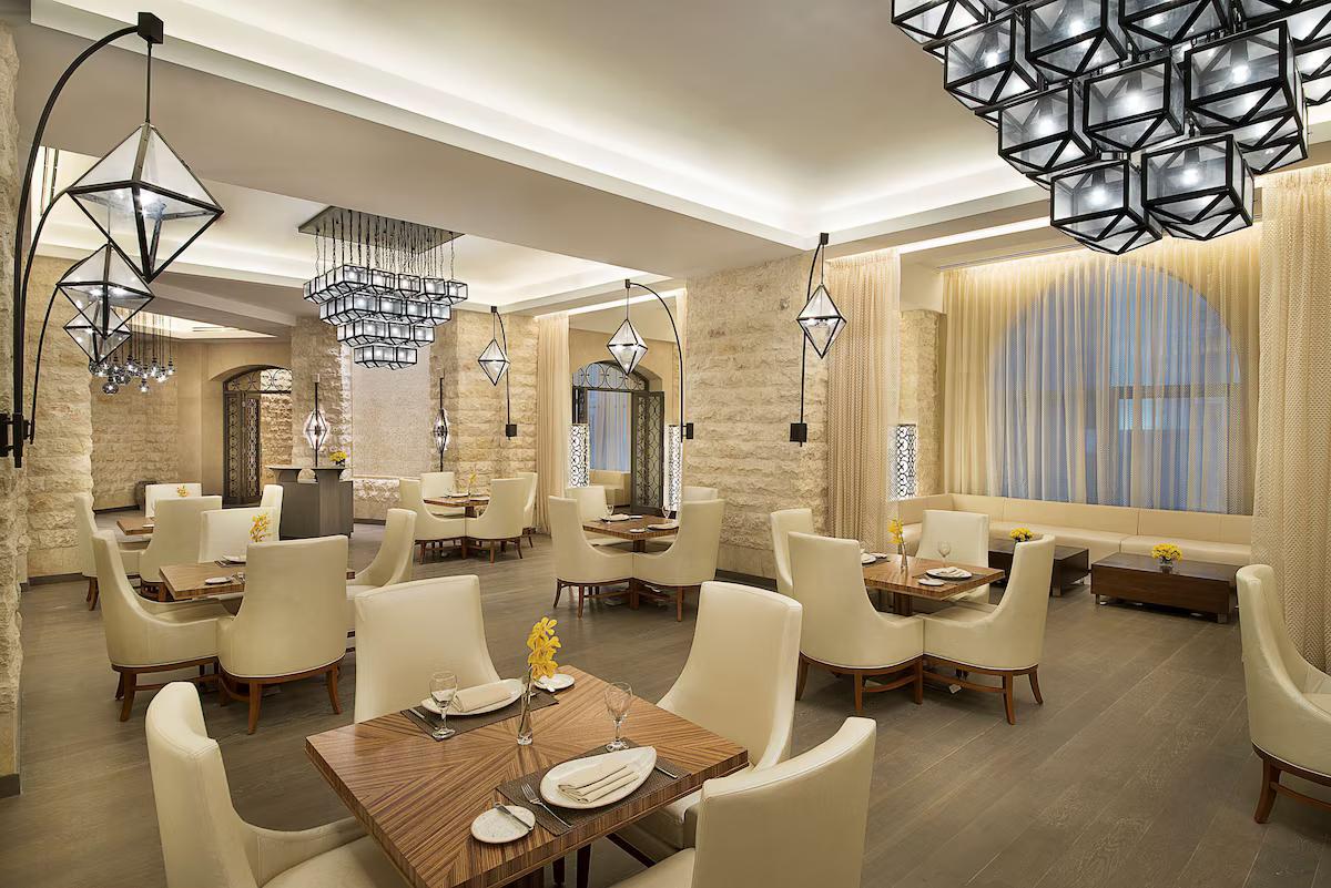 Al Multaqa Cafe