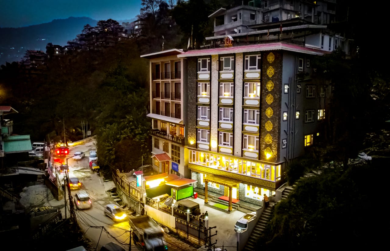 RUFINA PINASA RESIDENCY 𝗕𝗢𝗢𝗞 Gangtok Hotel