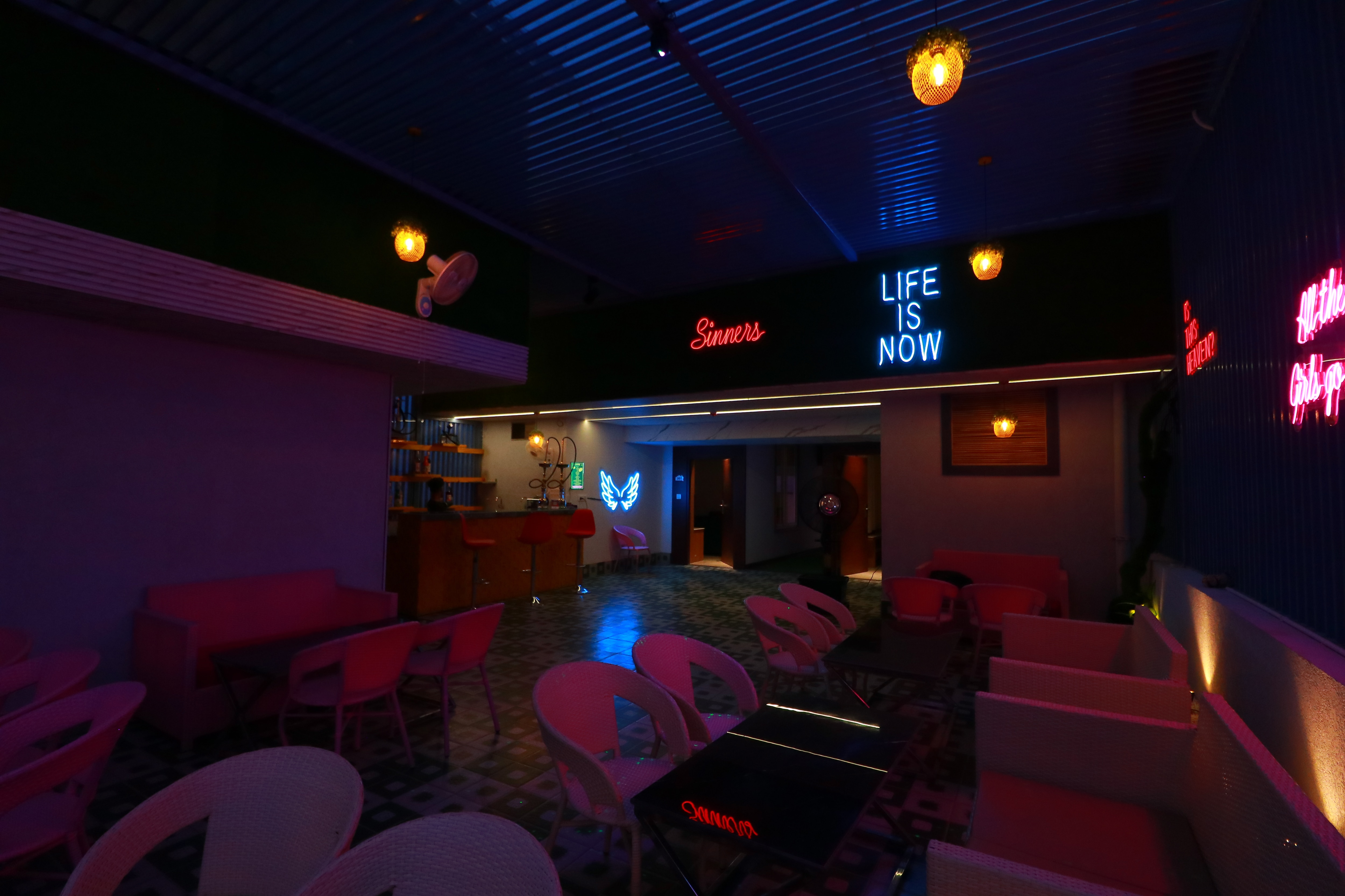 NIGHT SPOT