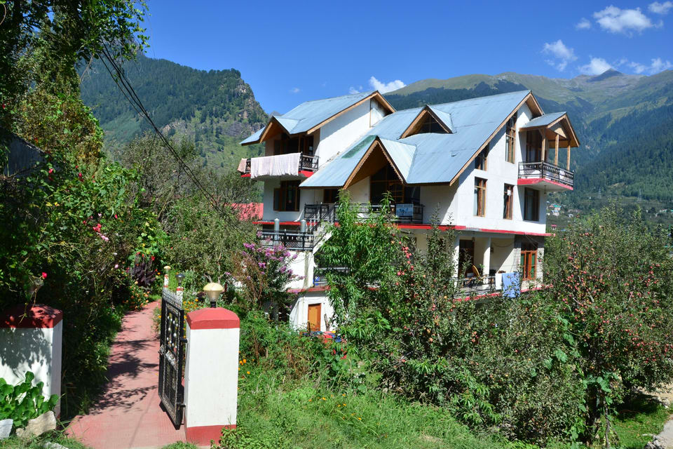 Photos of Red Rose Cottages | Mountain-view Rooms - Cottage in Manali