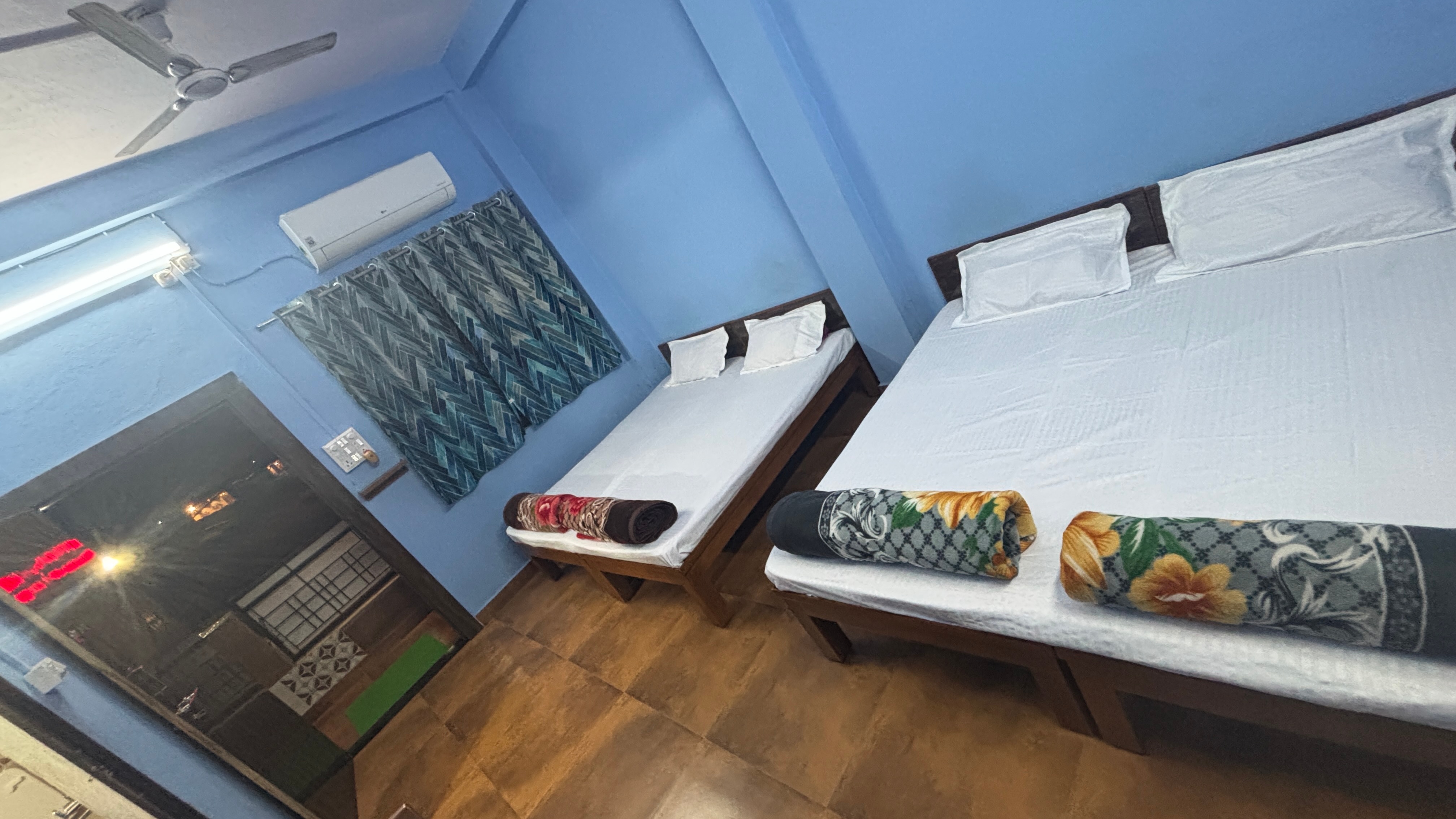 Hotel Shri Kunj, Ujjain — ₹800/night, 4.5★, 700 m from Mahakal Temple