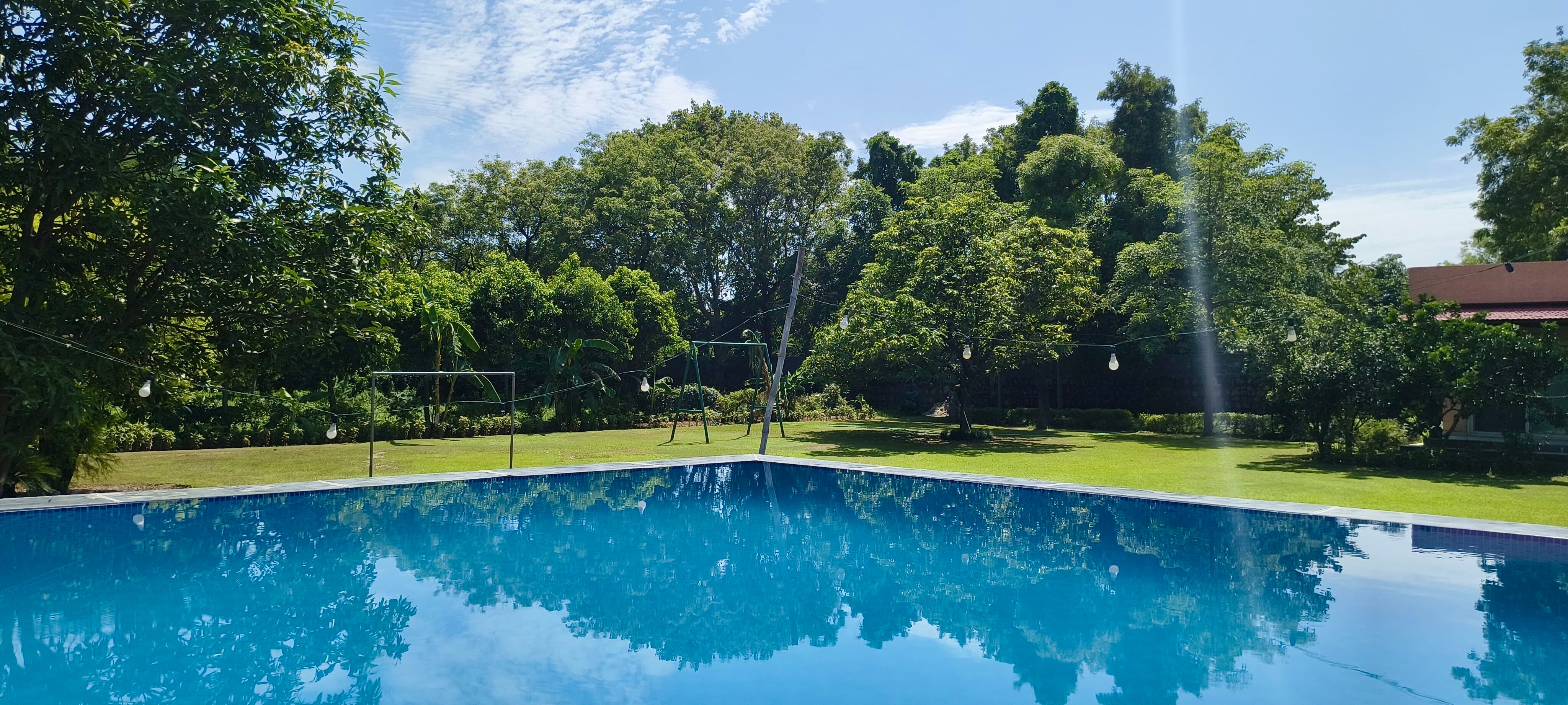 Pomelo and Rose Villas with Pool 𝗕𝗢𝗢𝗞 Delhi Villa
