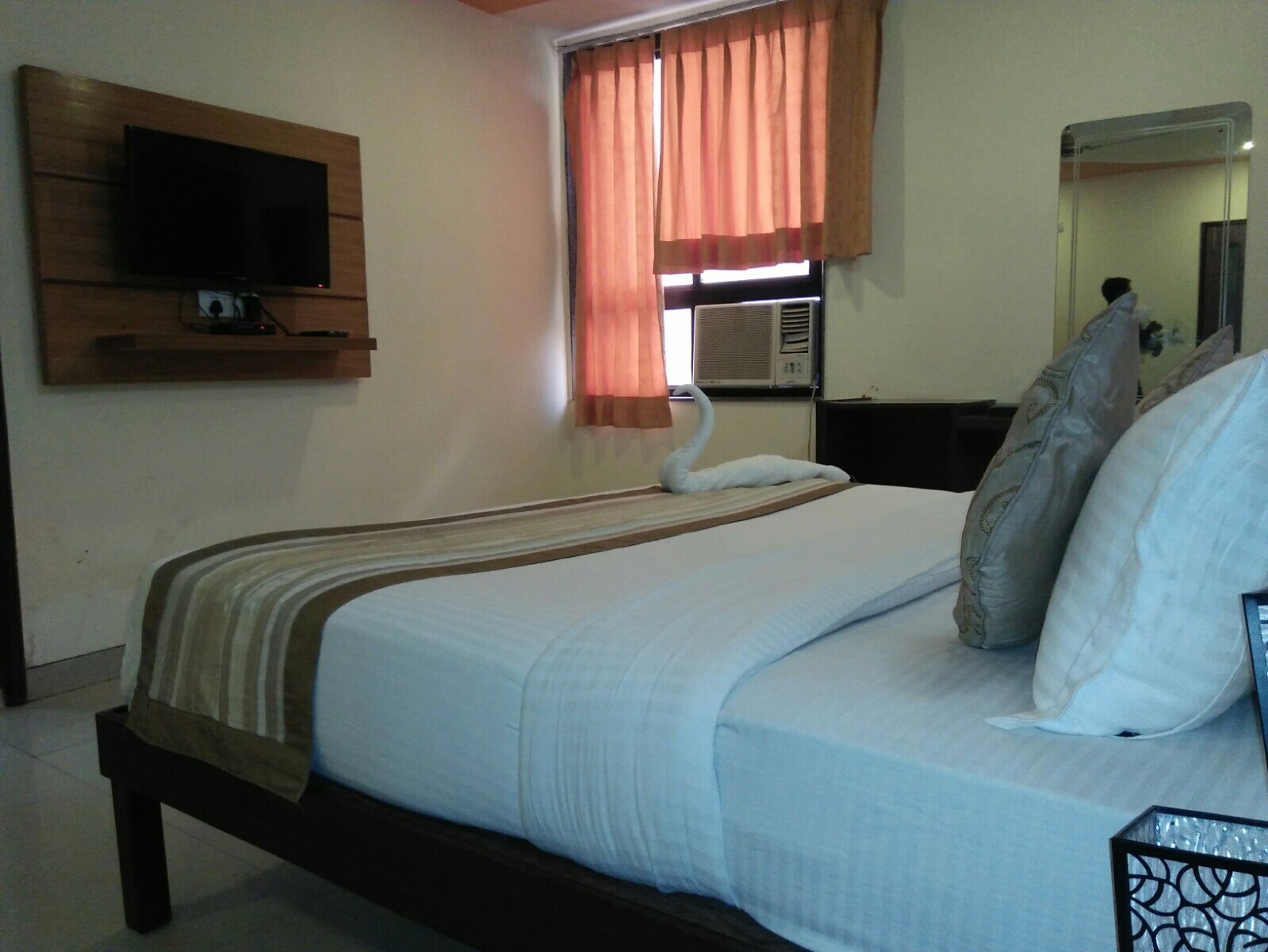 Hotel Ambrosia, Delhi Hotel Ambrosia, Delhi