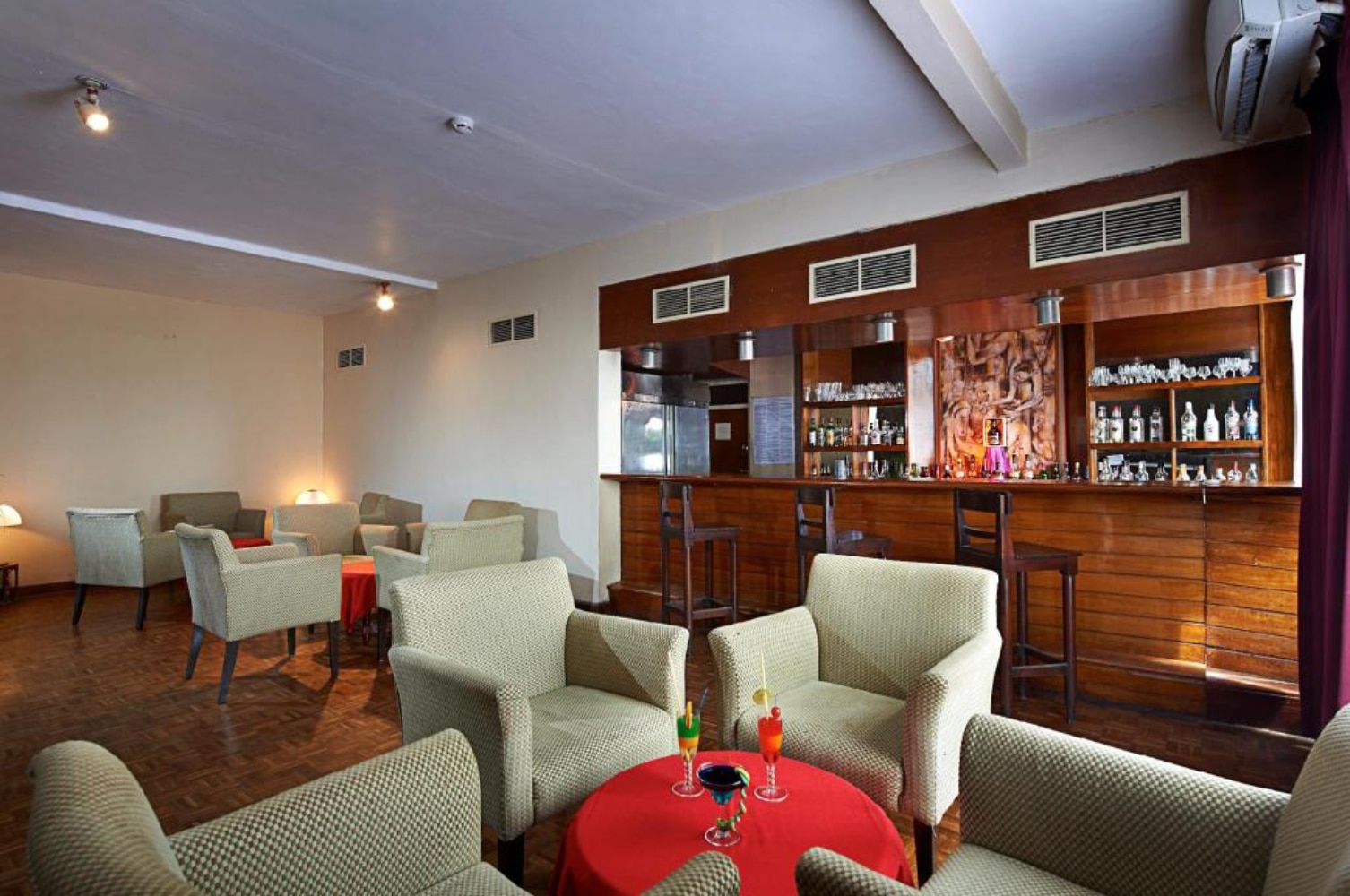 Lounge Bar
