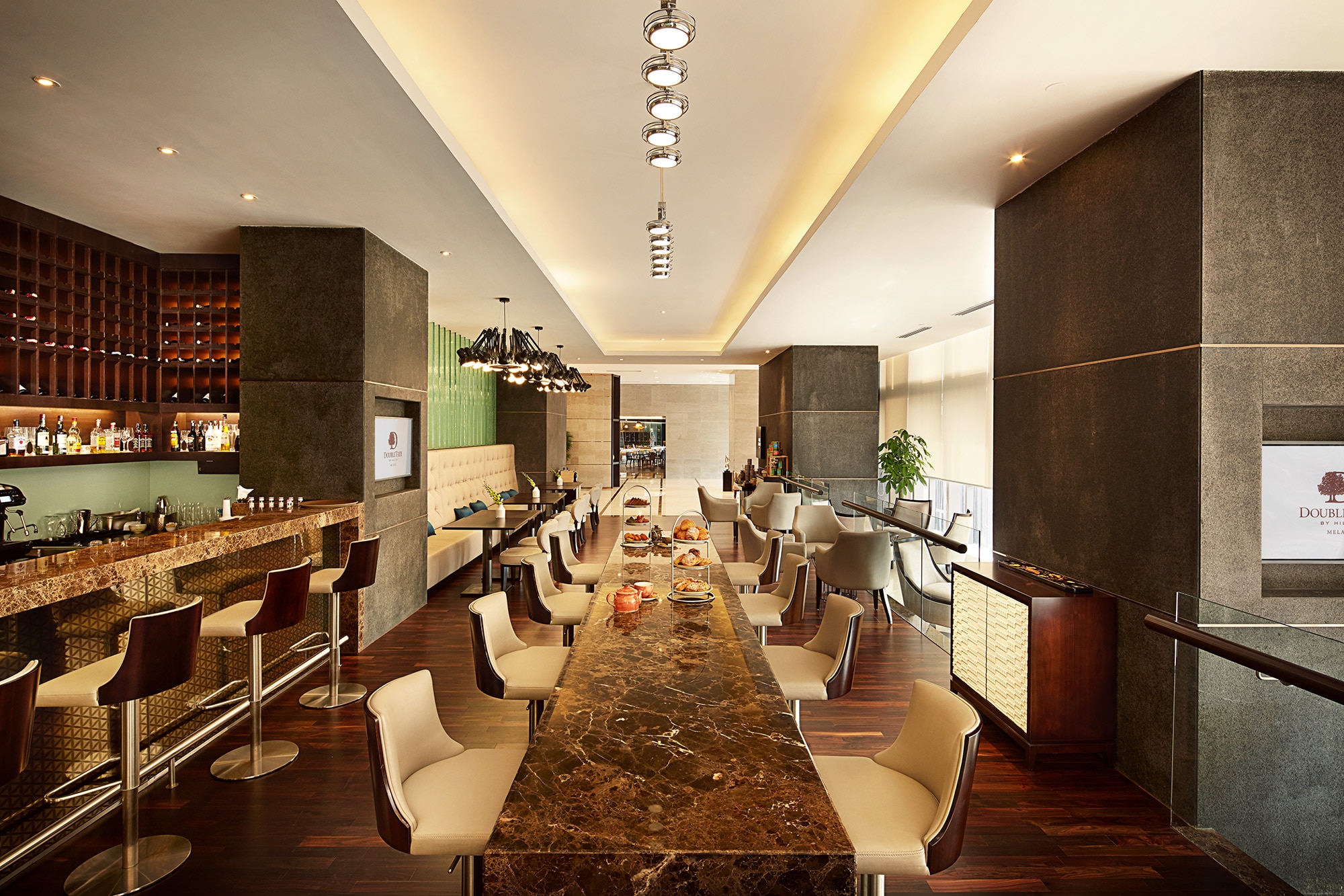 Axis Lounge