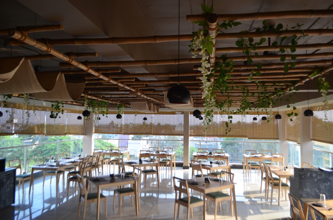 Hotel O2 (Pure Veg Resturant)