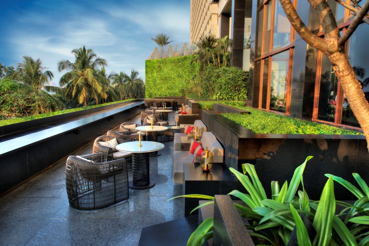 The Eau Bar