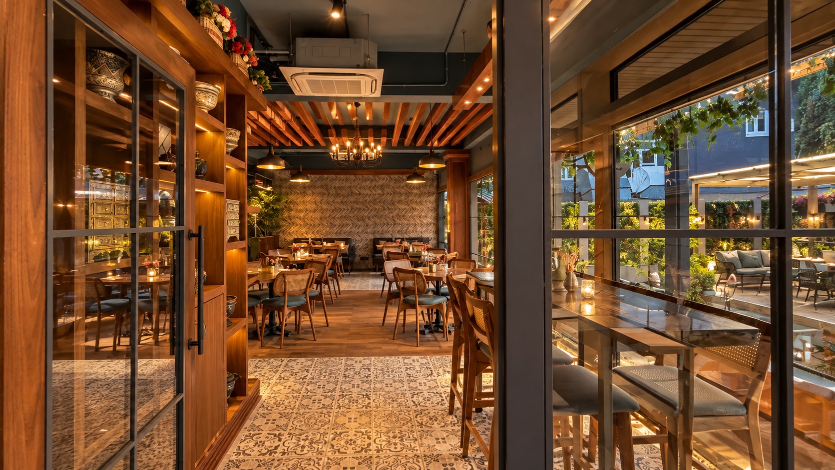 Fatoosh Cafe & Hooka Lounge