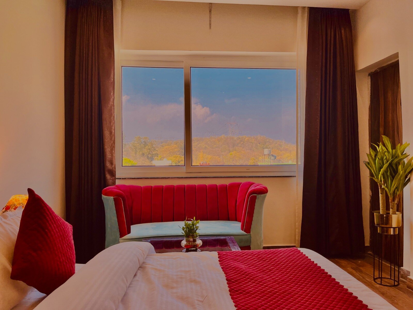 Luxury Couple Hotel Near Station