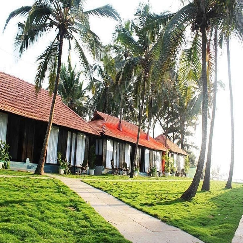Rock Bite Beachfront Resort 𝗕𝗢𝗢𝗞 Goa Resort
