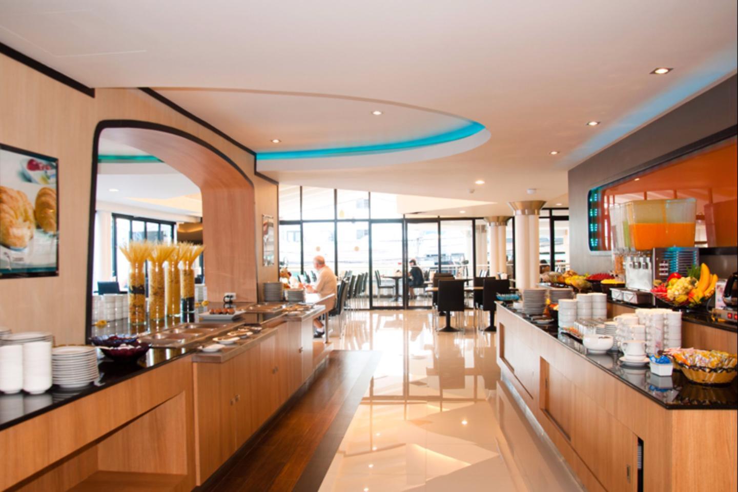 Flipper Lodge Cafe