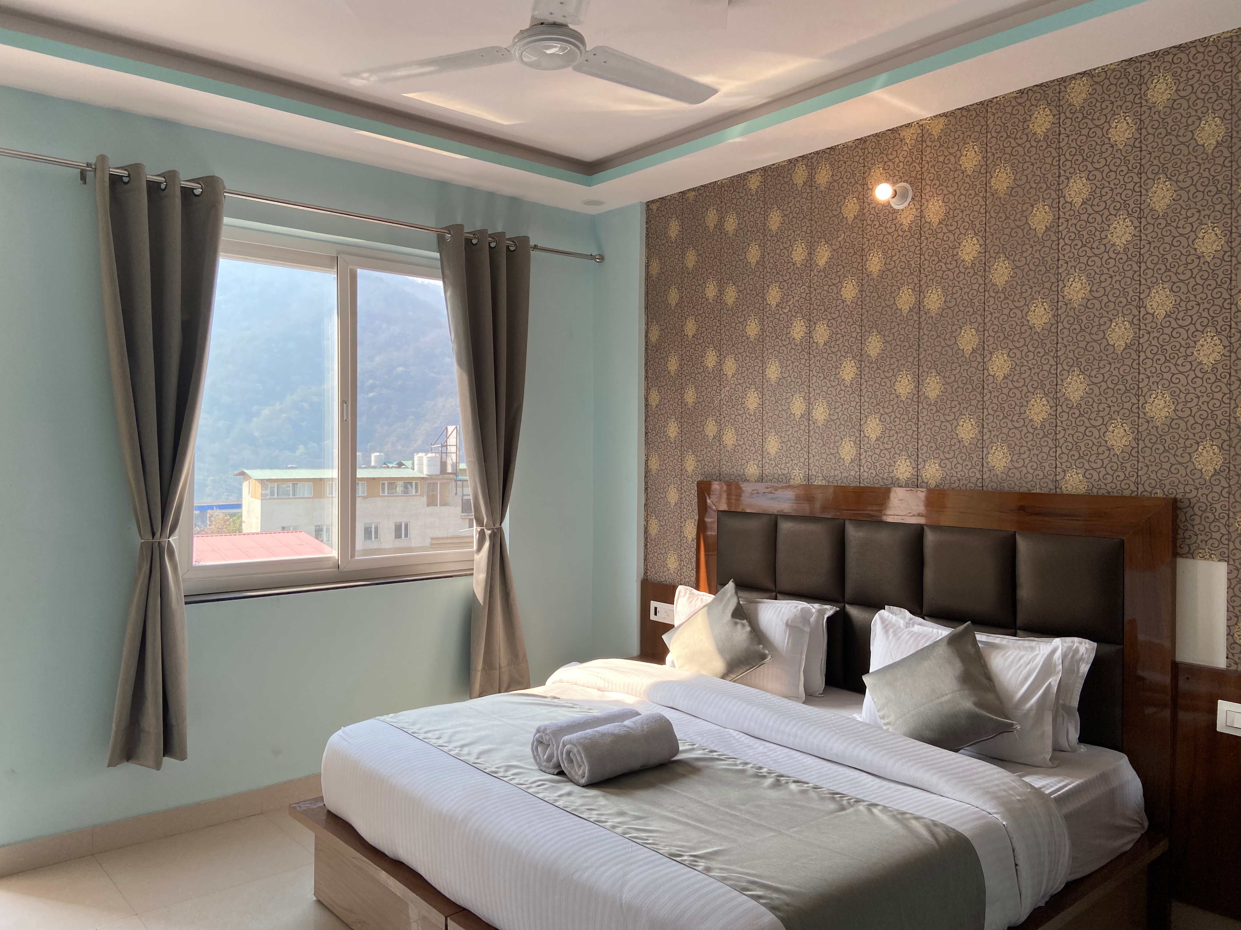 Hotel Kaanha Residency Inn by Shree Krishna Hospitality 𝗕𝗢𝗢𝗞 Rishikesh ...