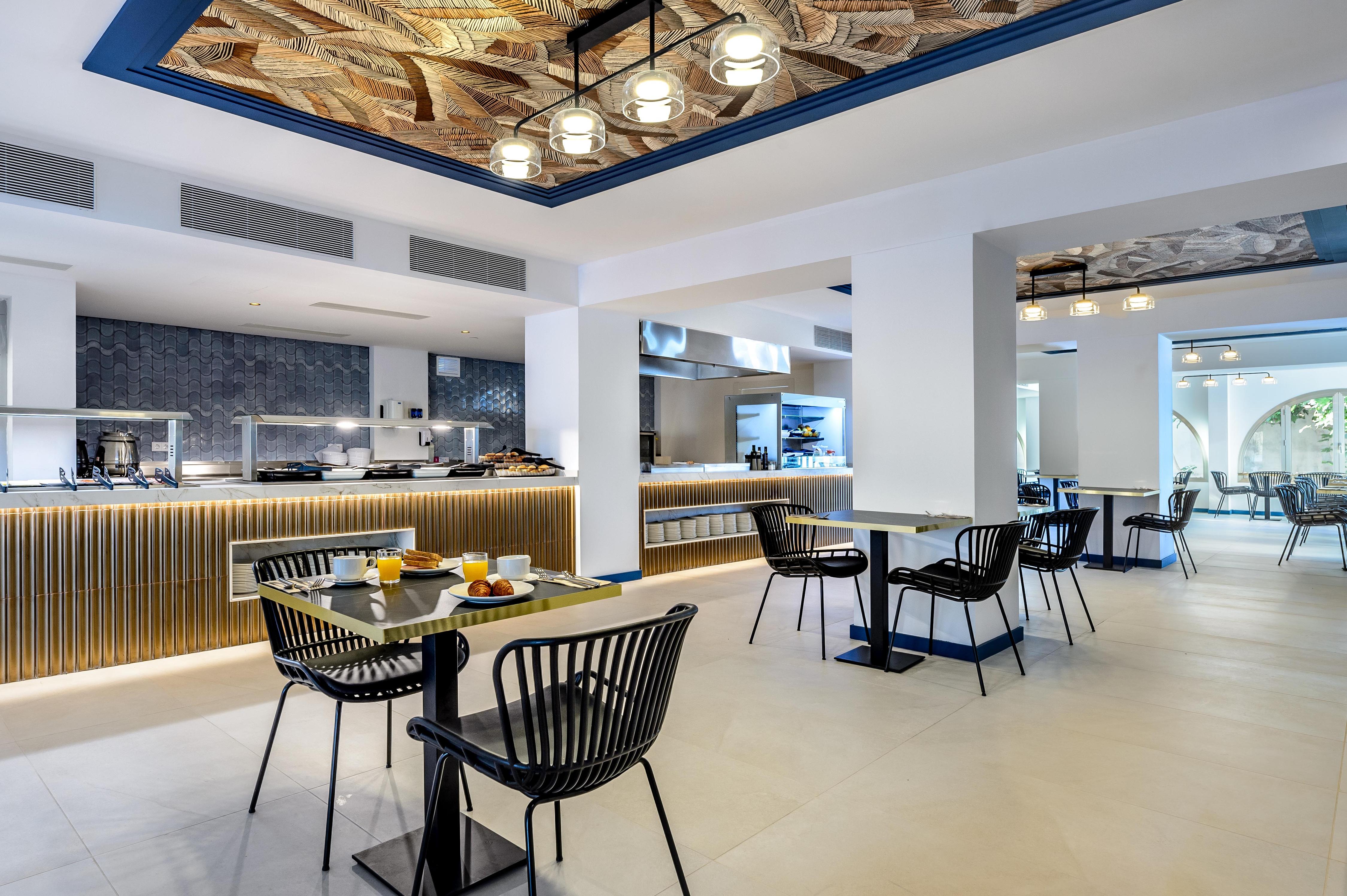 Restaurant buffet