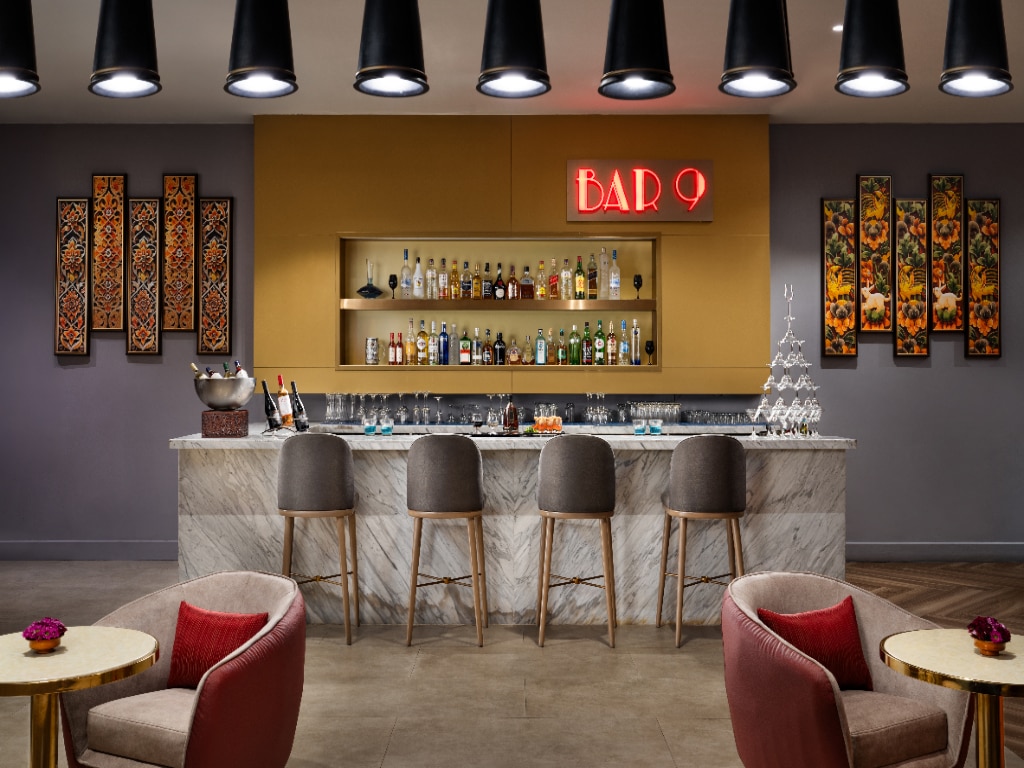 Bar 9
