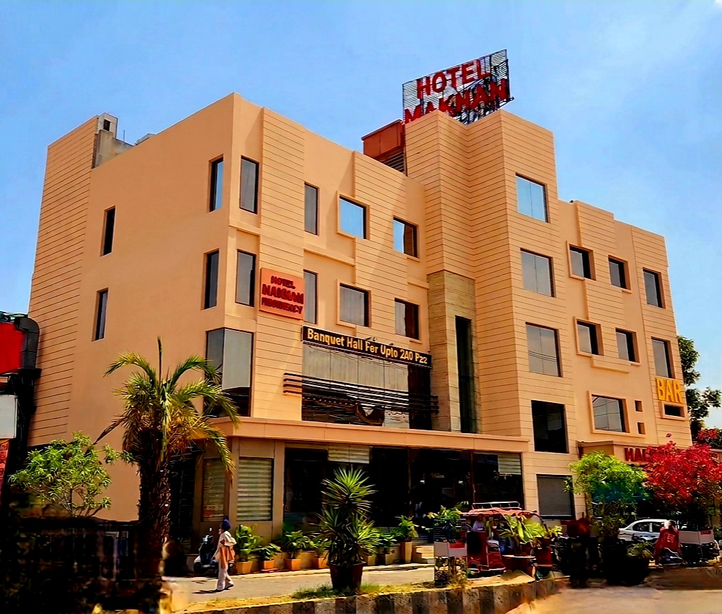 Makhan Chicken Corner