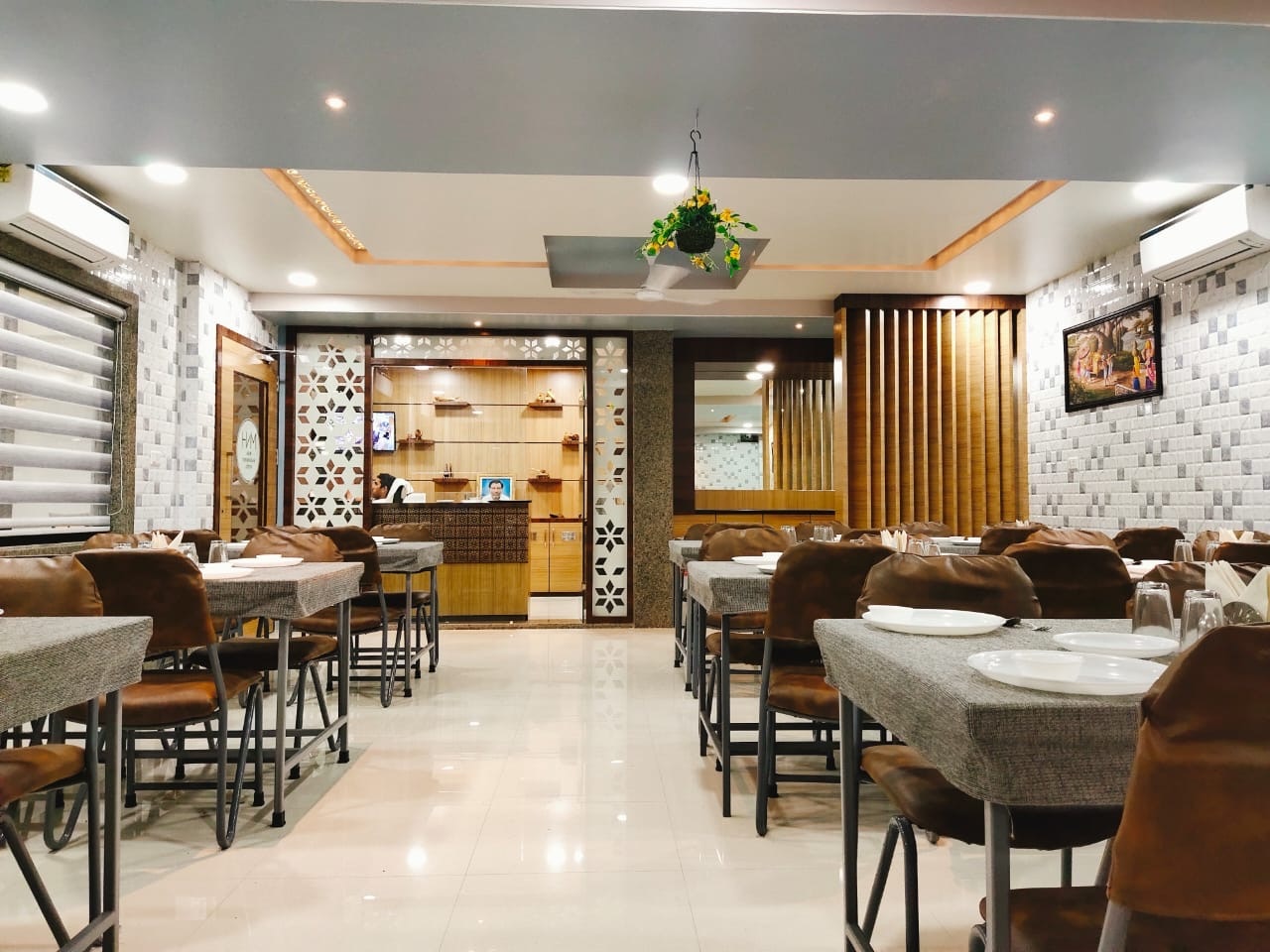Maa Naganaray Restaurant