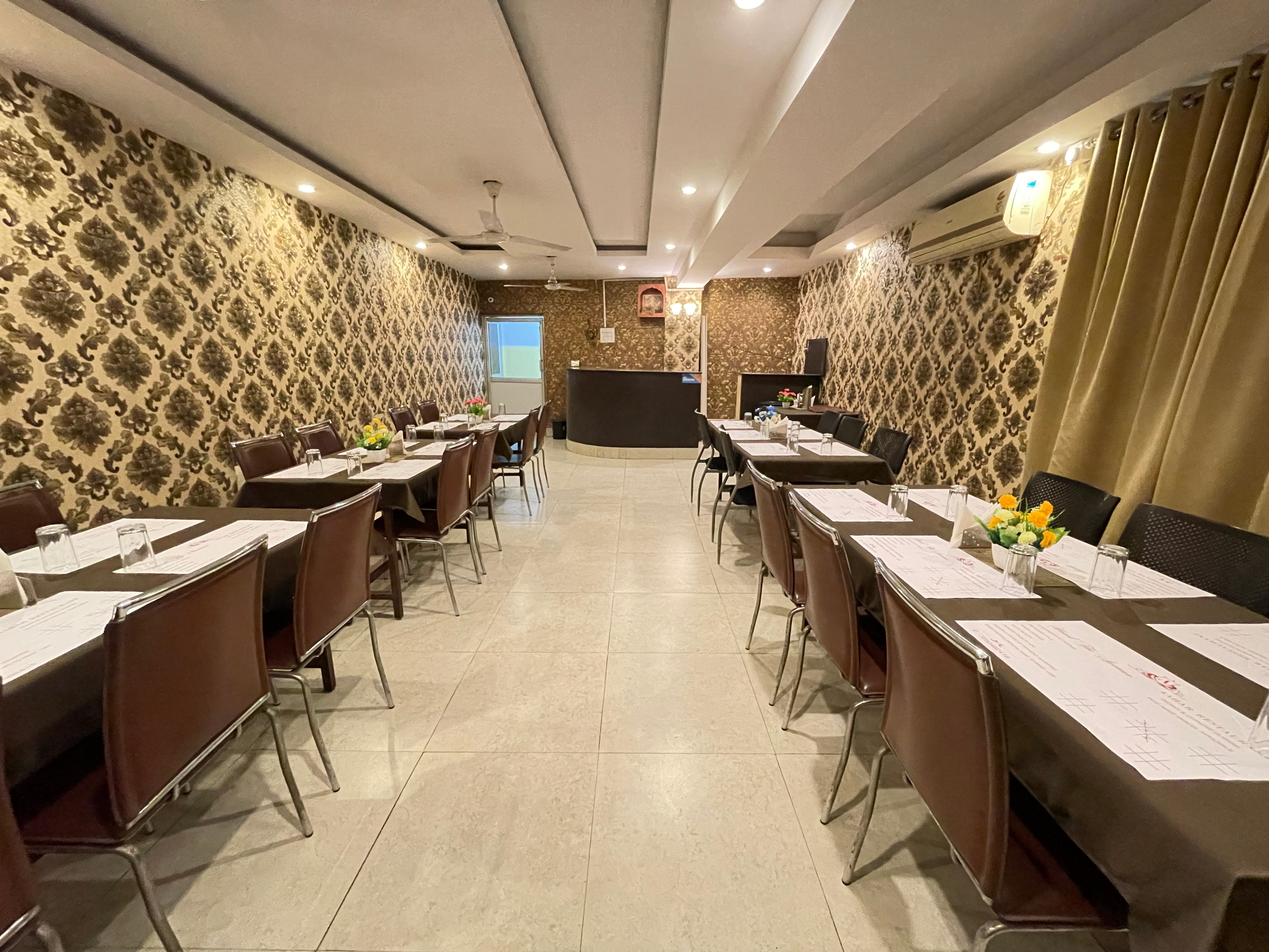 Ahaar - A Family Restaurant