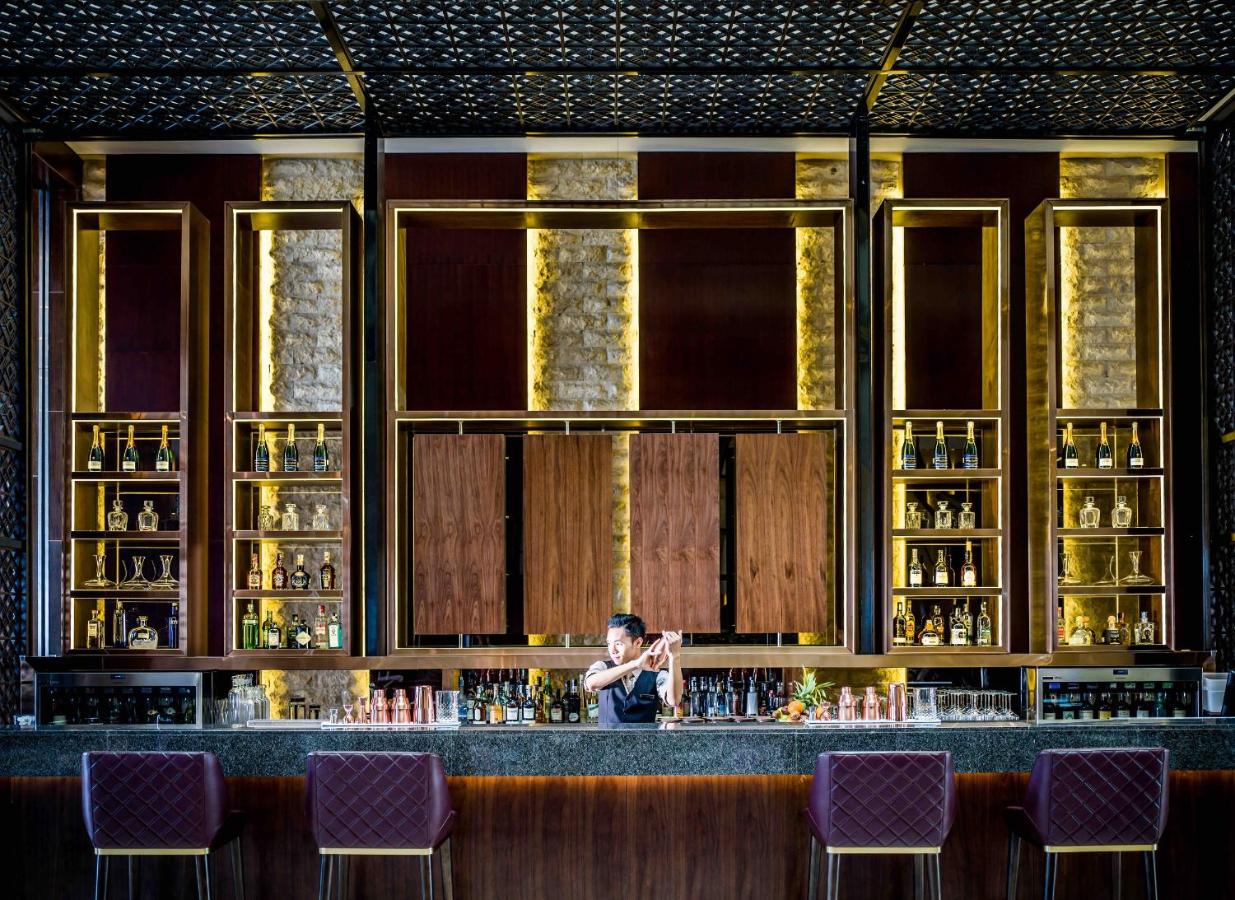 The Hive Lounge