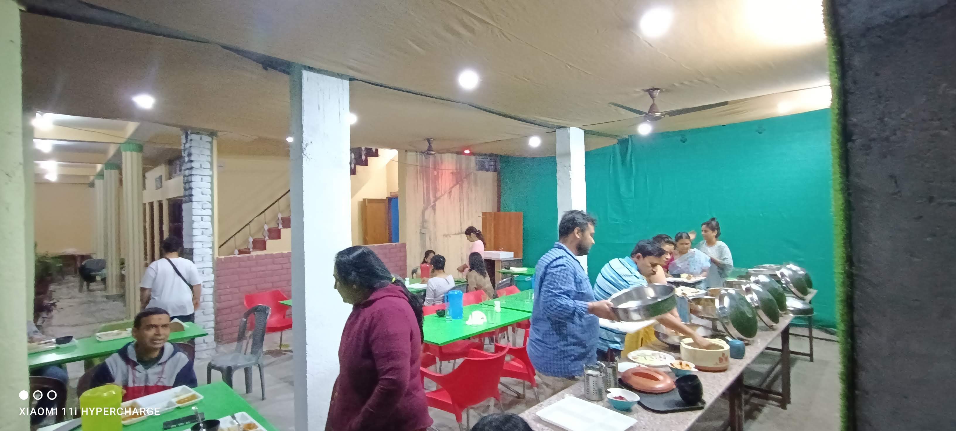 Himalayn Inn & Resturant 