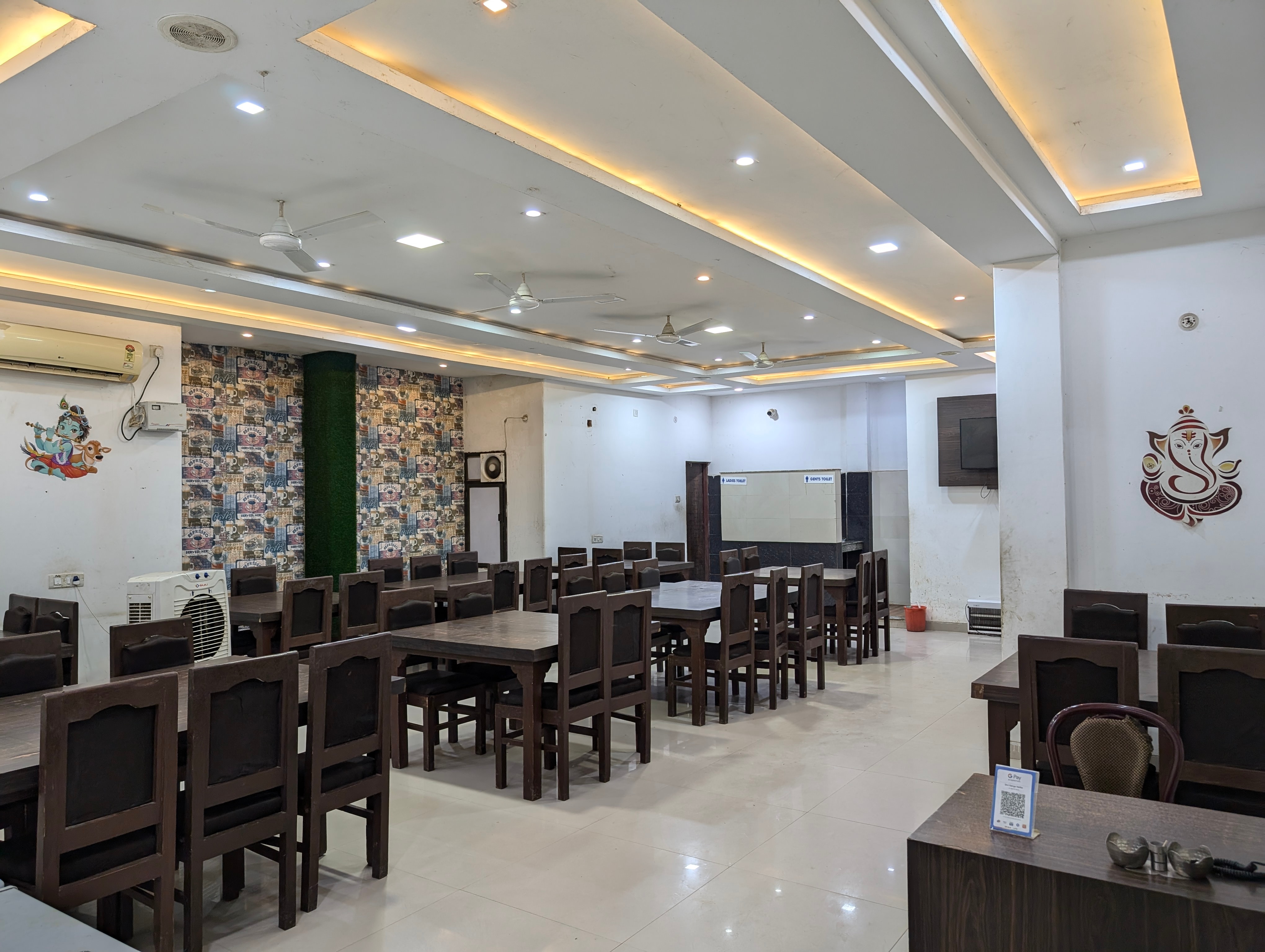 Shri Ganga Vatika Restaurant