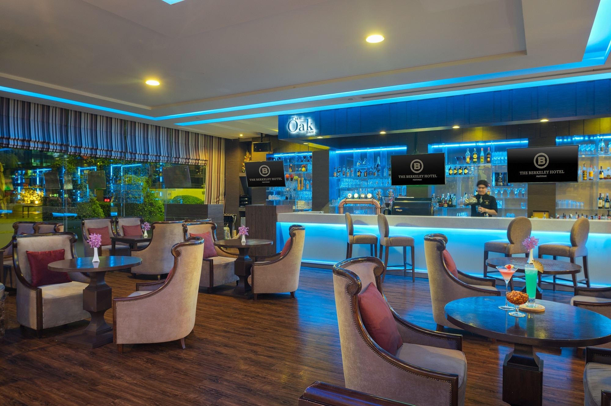 The Oak Bar