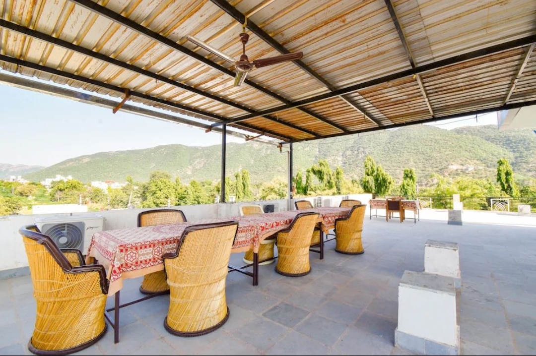 Hotel Galaxy Inn - Roof Top Resturant