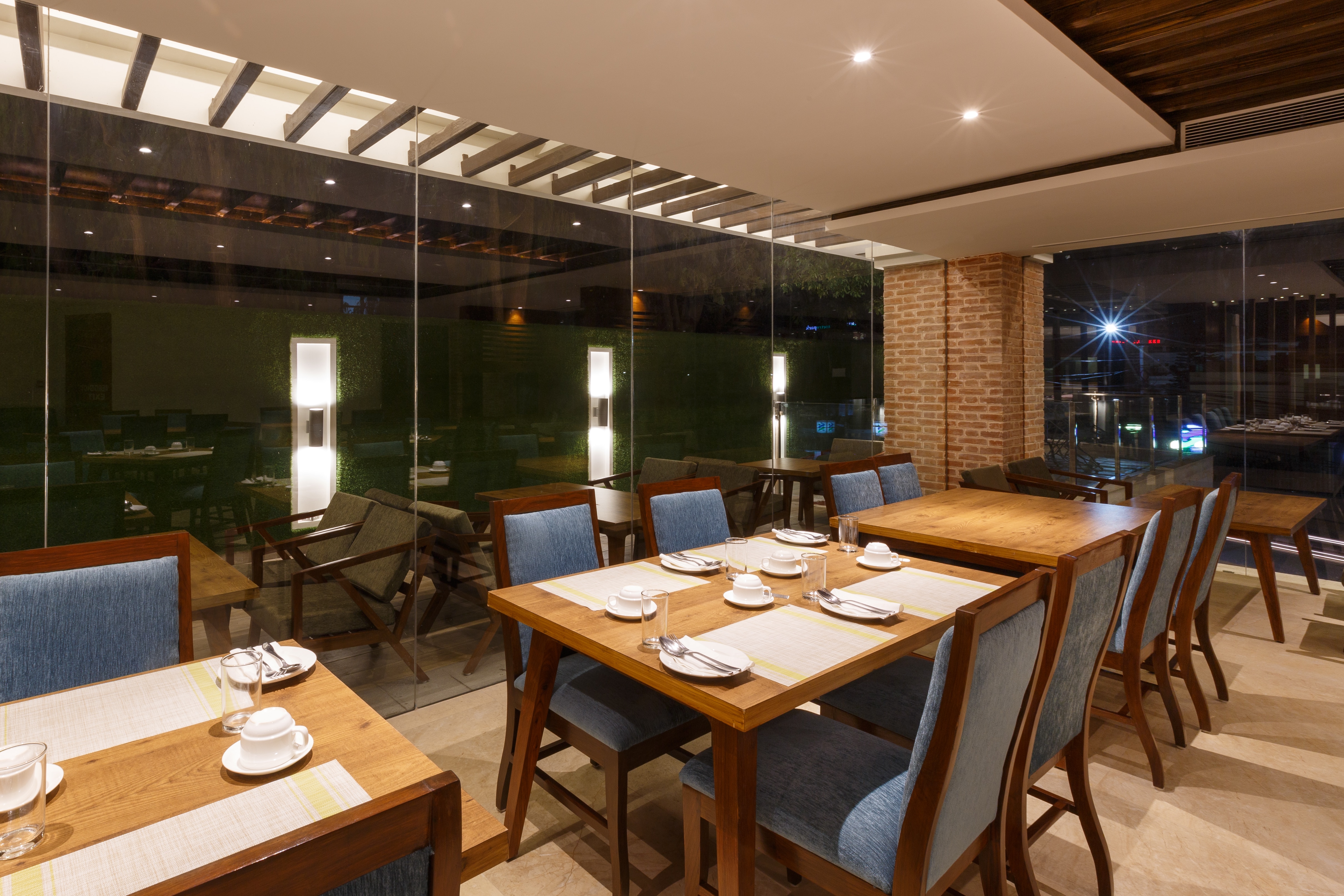 The Diplomat - All Day Dining