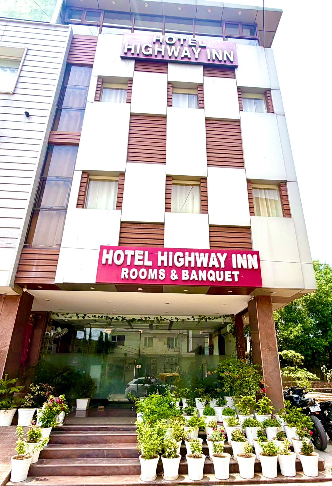 highway inn