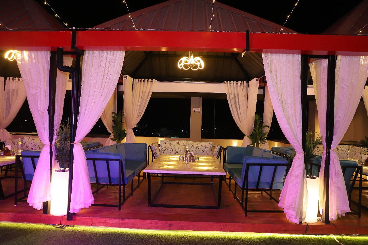 Aaura Restaurant and Grill