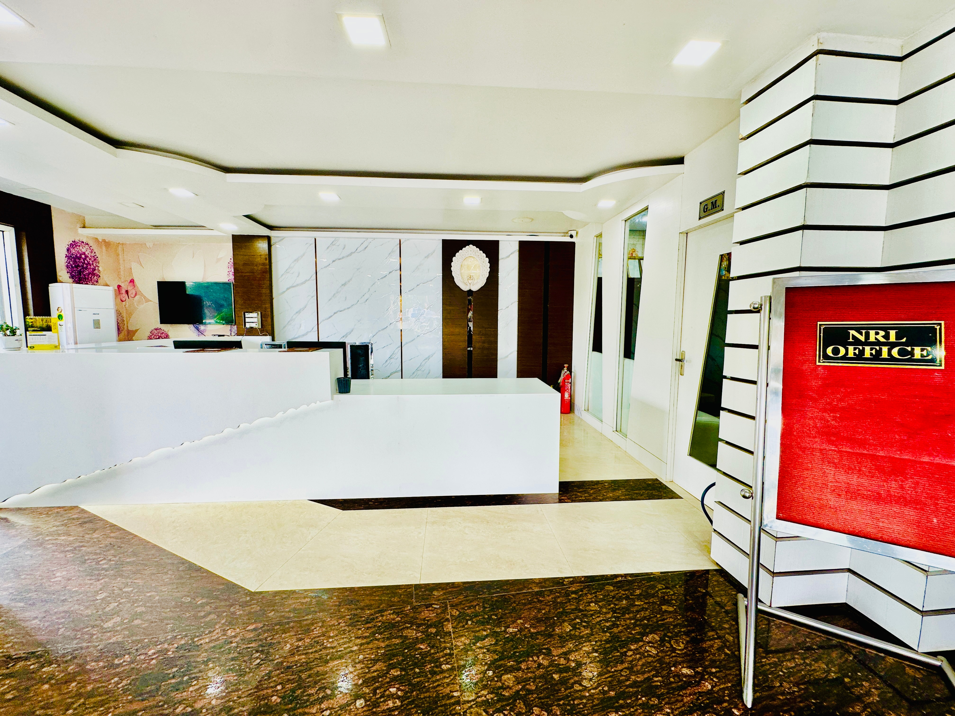HOTEL GRAND IMPERIAL & FAMILY RESTAURANT