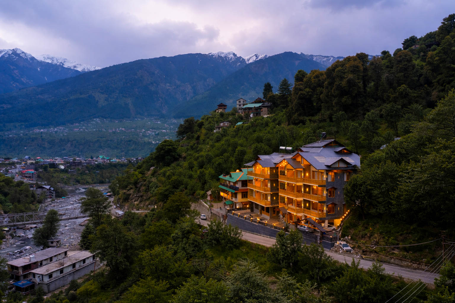 Sa Manali Inn REGAL RETREAT INN Hotel Manali | Book Hotel with Up to 25% OFF