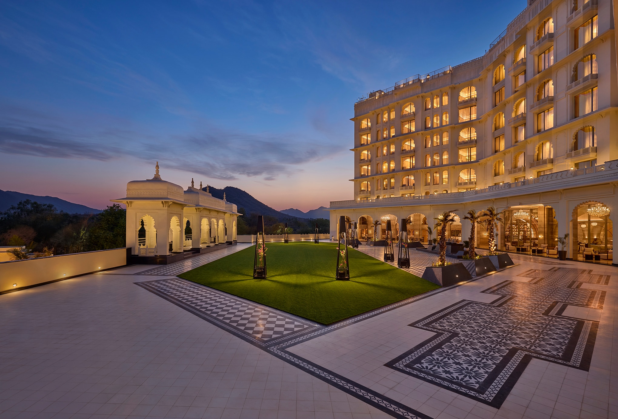 Udaipur Marriott Hotel 𝗕𝗢𝗢𝗞 Udaipur Hotel