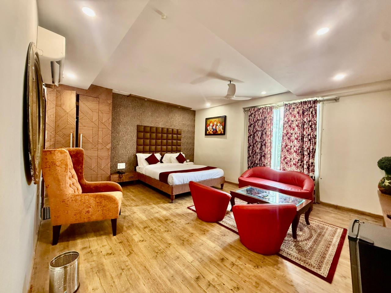 Hotel Razia Hotel Razia Inn 𝗕𝗢𝗢𝗞 Hisar Hotel