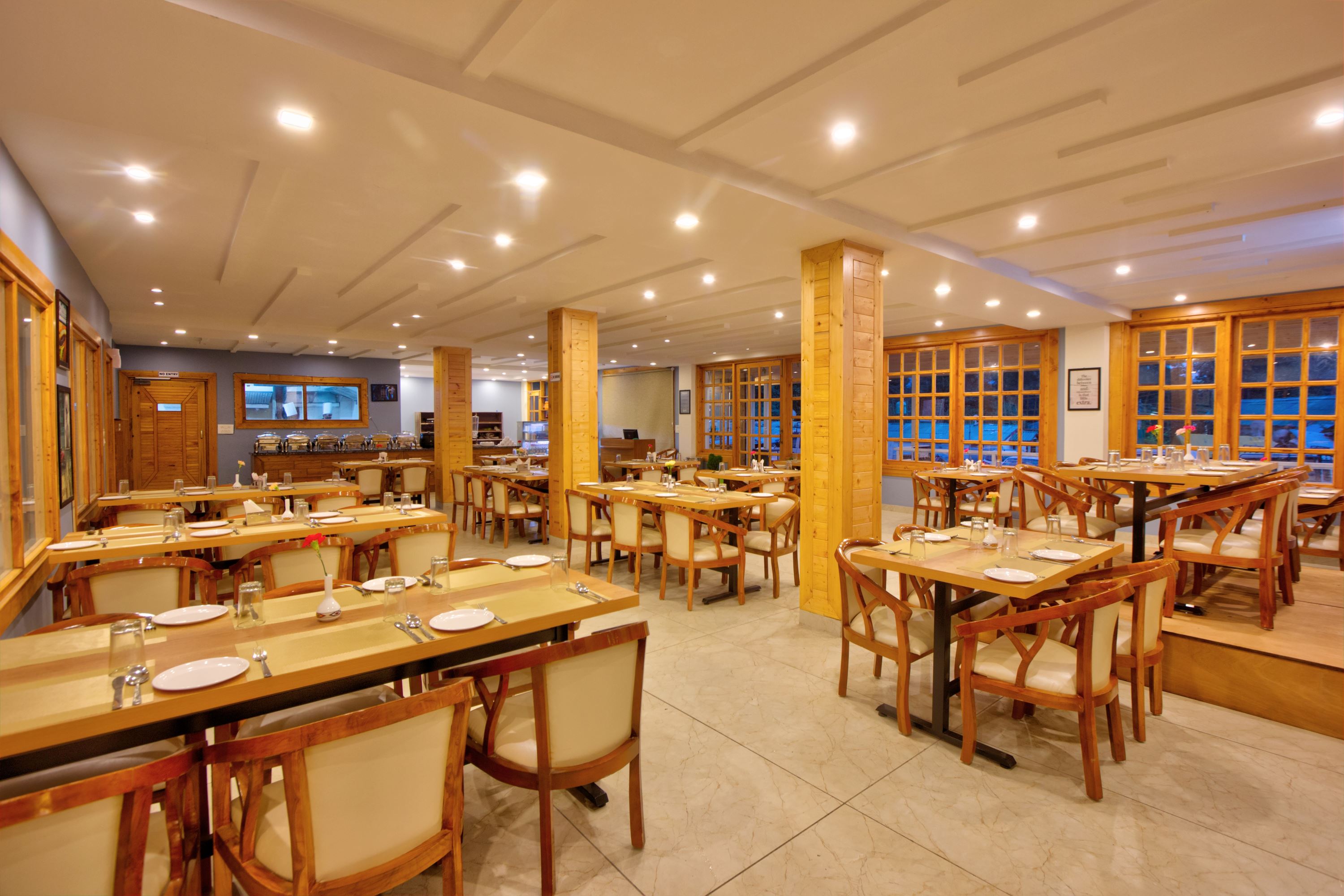 The Cafe Husky's-85