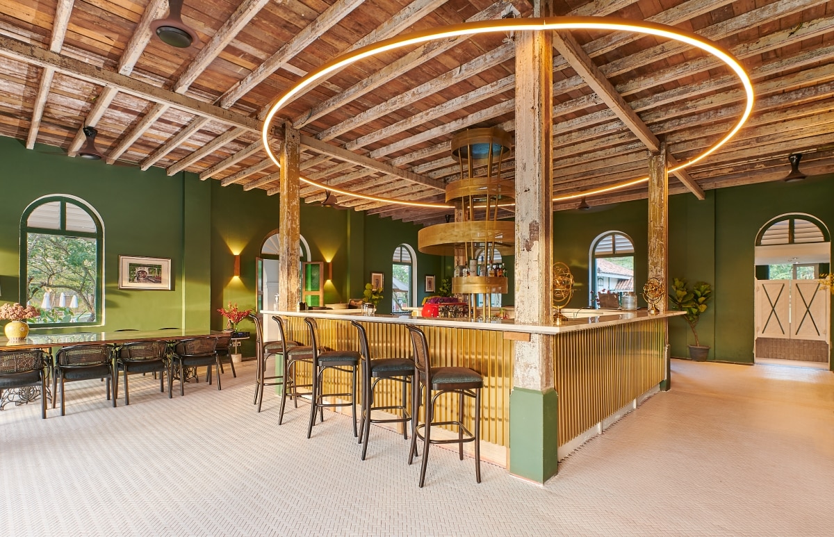 Paloh Restaurant & Bar