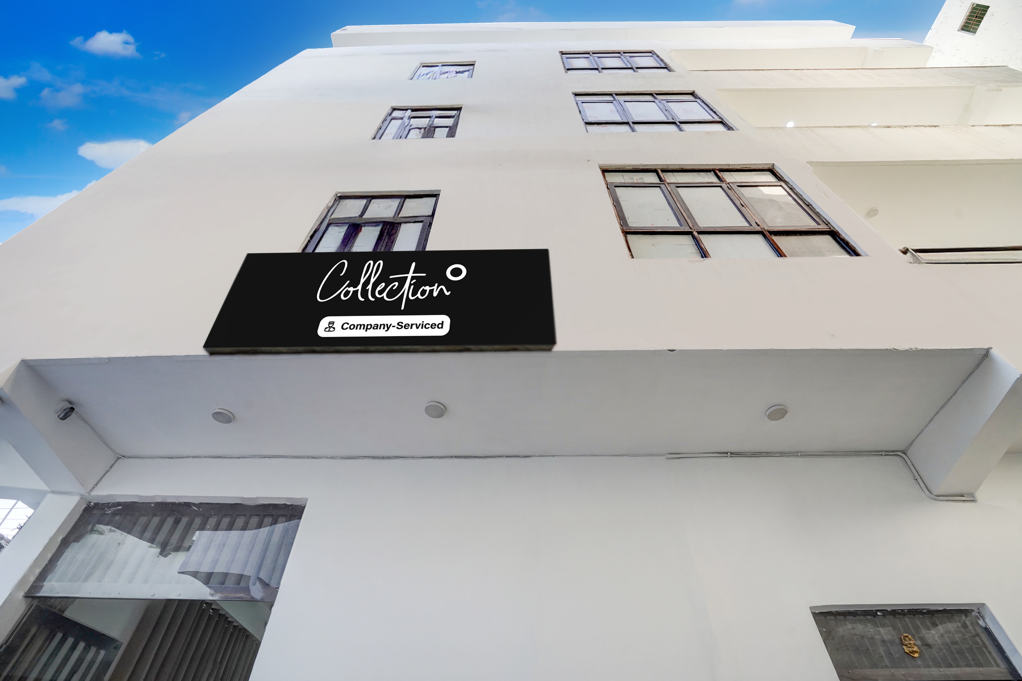 Hotel O Giriraj residency Restaurant