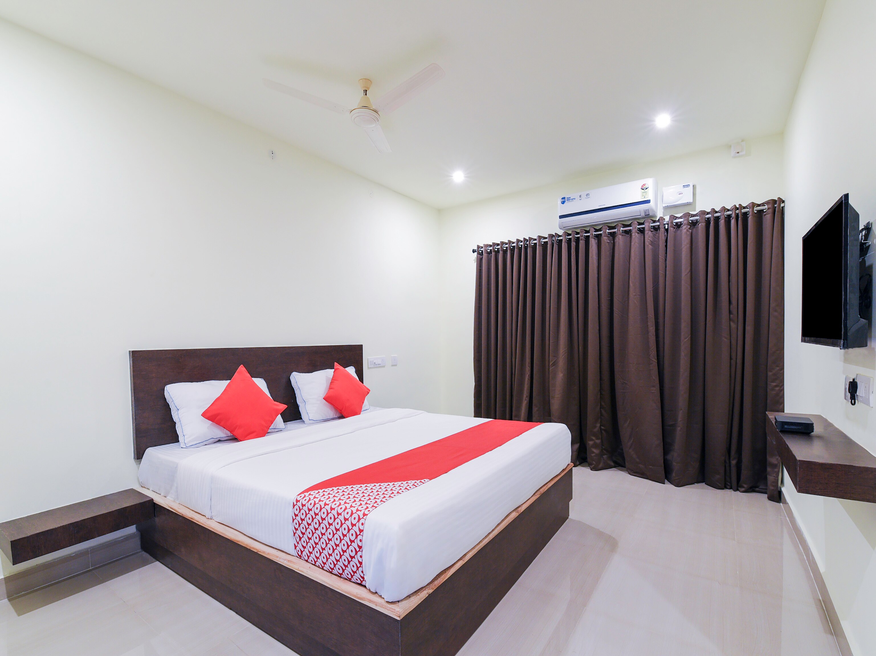 Promo [75% Off] Fully Furnished 4 Br Villa Rushikonda India | Hotel