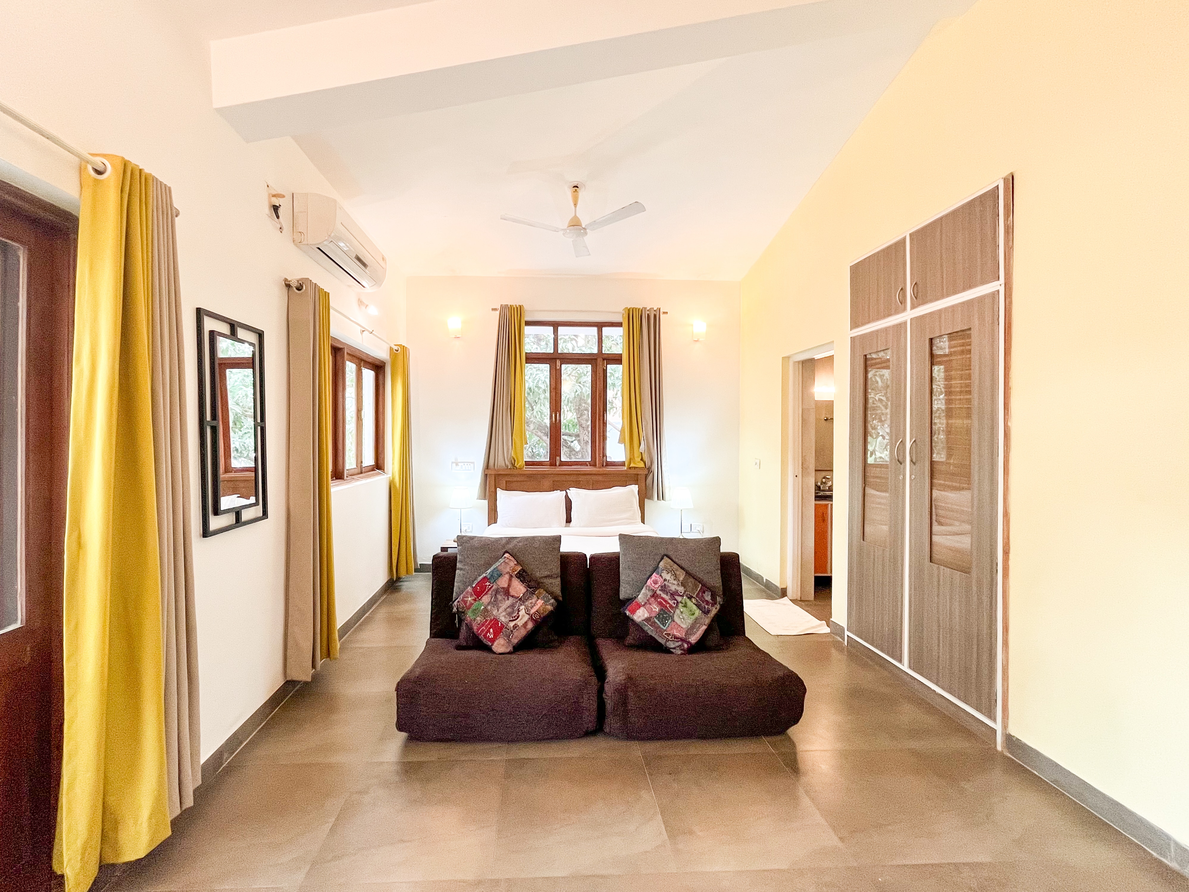 Rainforest Casa Azure Studio apartment 𝗕𝗢𝗢𝗞 Goa Apartment