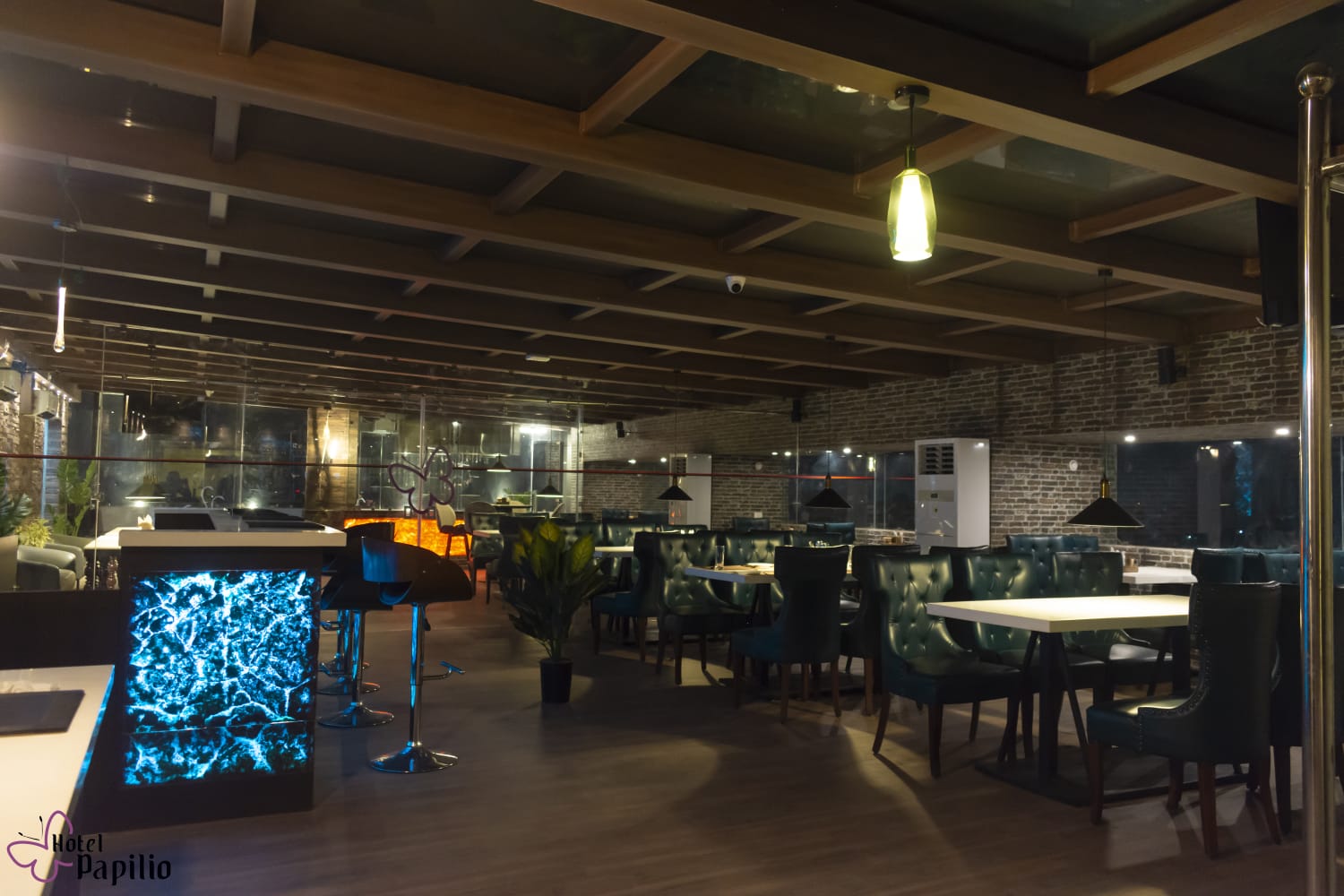 CRYSTAL RESTAURANT