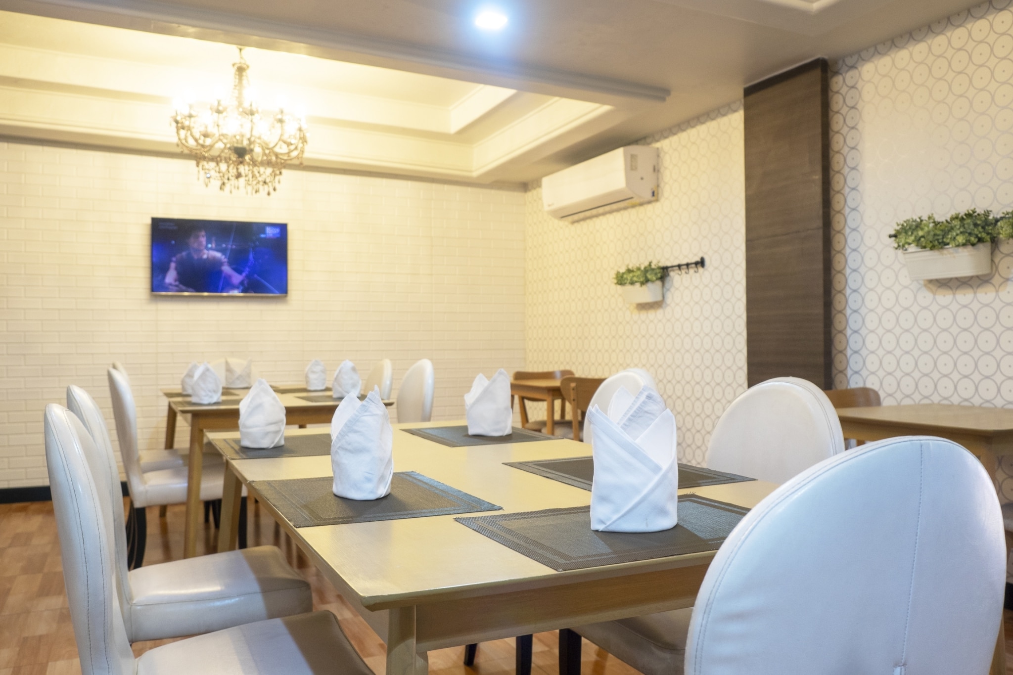 Breakfast Lounge