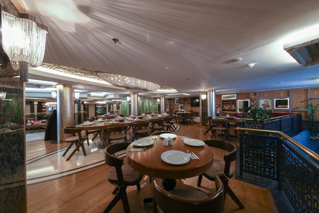 Delhi Darbar Restaurant
