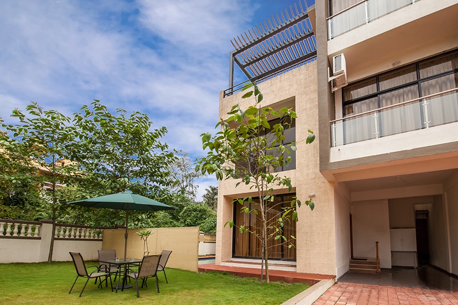 StayVista | Greenwoods Five 5 BHK Villa - Tap to explore photos