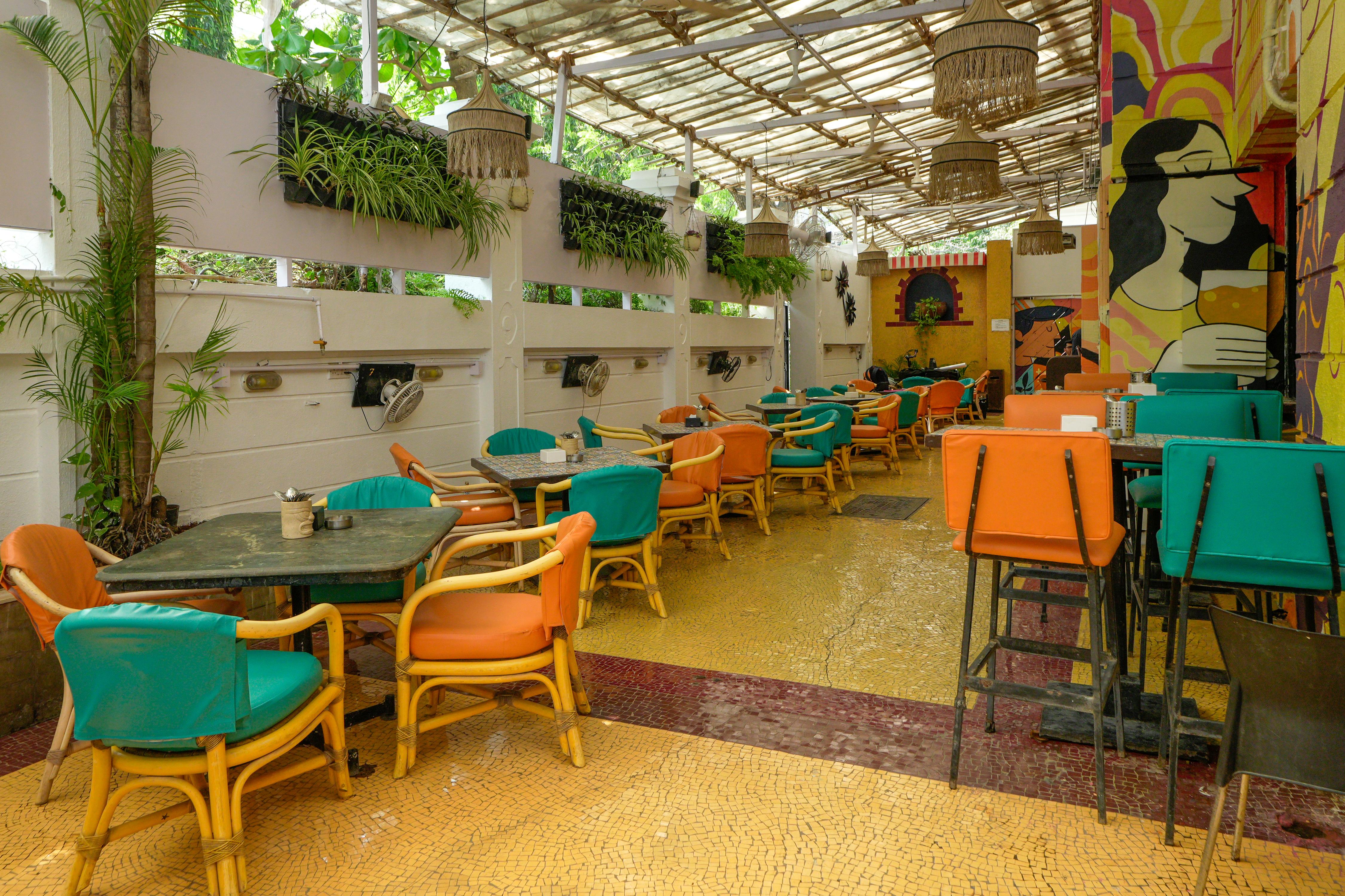 4th Peg Bar & Bistro 