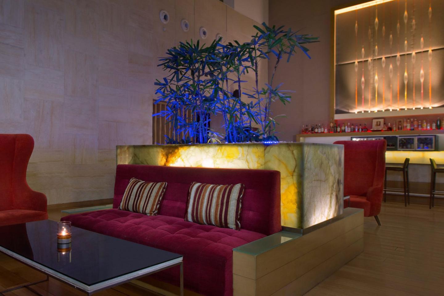 Eighteen The Lounge