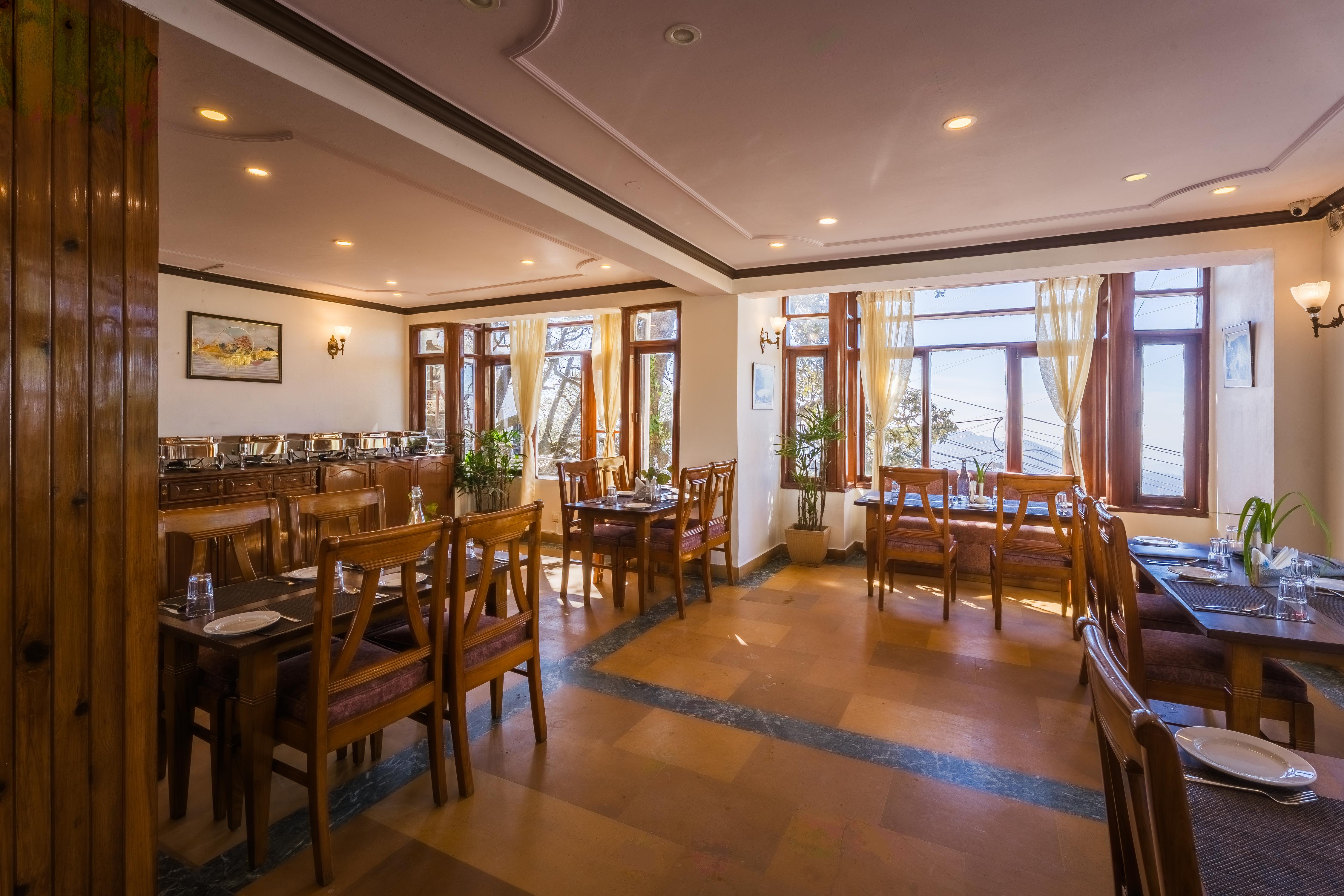Green Leaf Multicuisine Restaurant