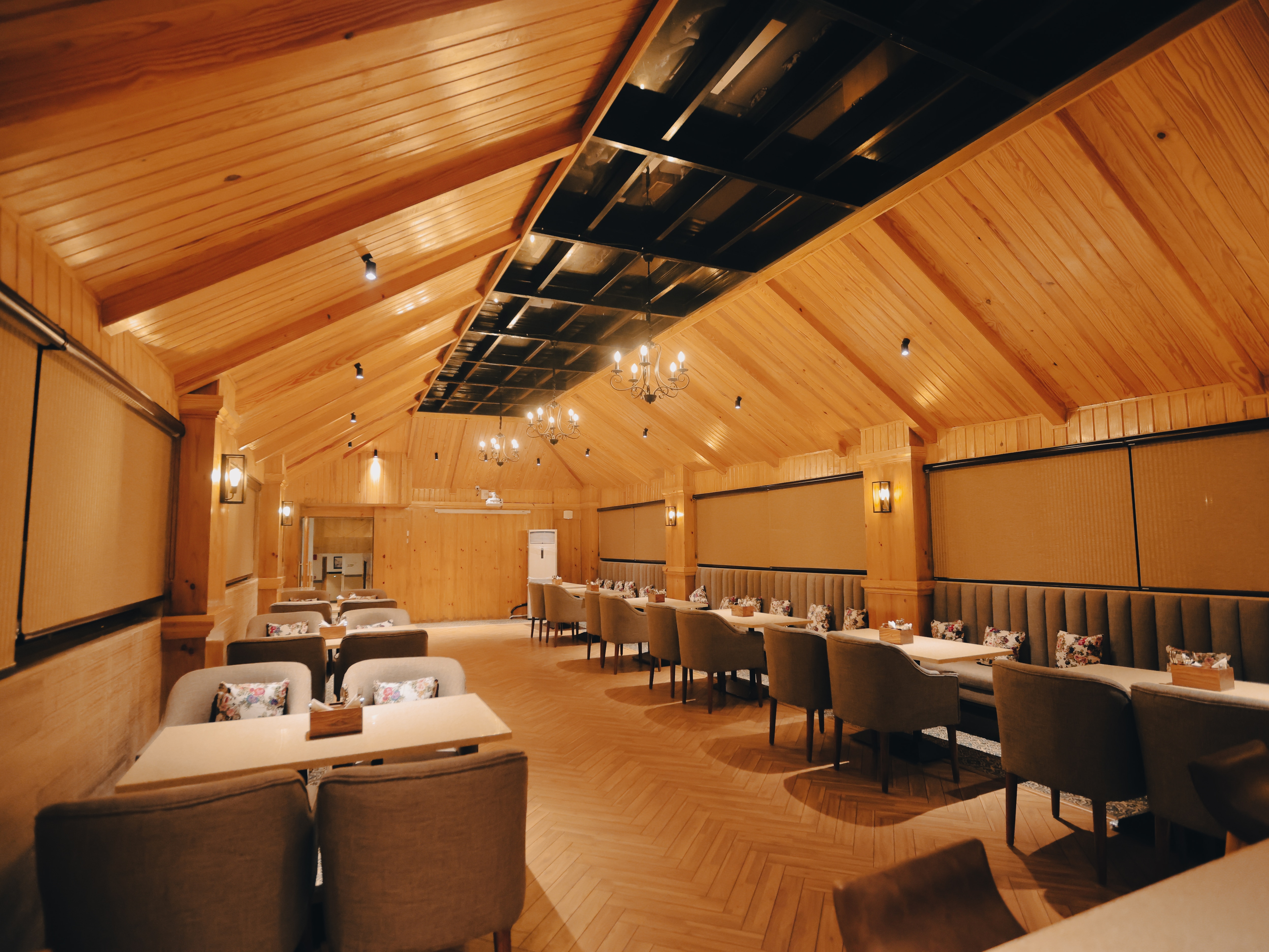 THE CLARK CAFE