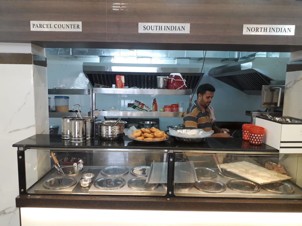 Srinidi food-court