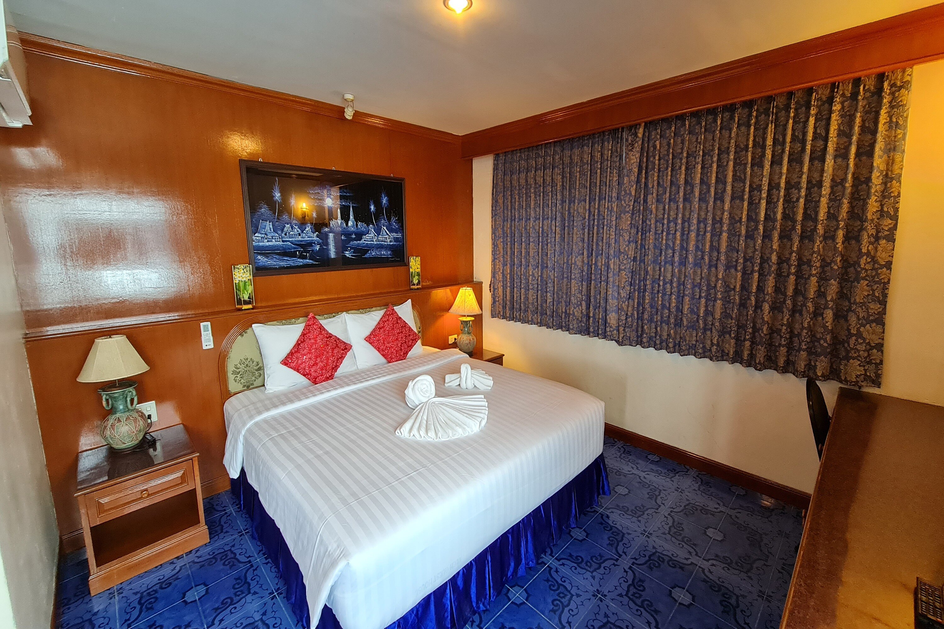 Vech Vech Guesthouse Patong Phuket 𝗕𝗢𝗢𝗞 Phuket Hotel 𝘄𝗶𝘁𝗵 𝗙𝗥𝗘𝗘 𝗖𝗮𝗻𝗰𝗲𝗹𝗹𝗮𝘁𝗶𝗼𝗻