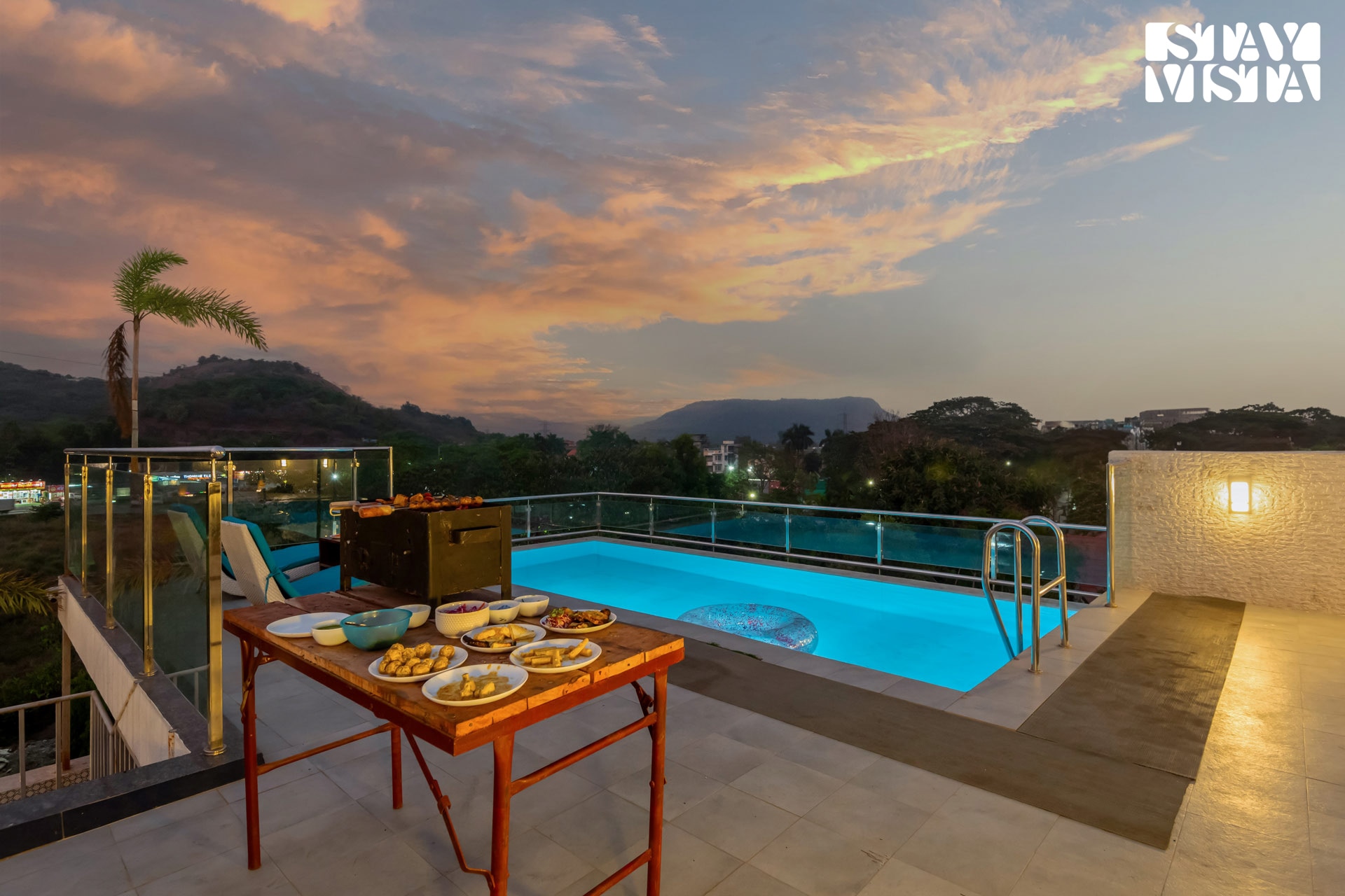 StayVista at Nova Nest 𝗕𝗢𝗢𝗞 Lonavala Villa